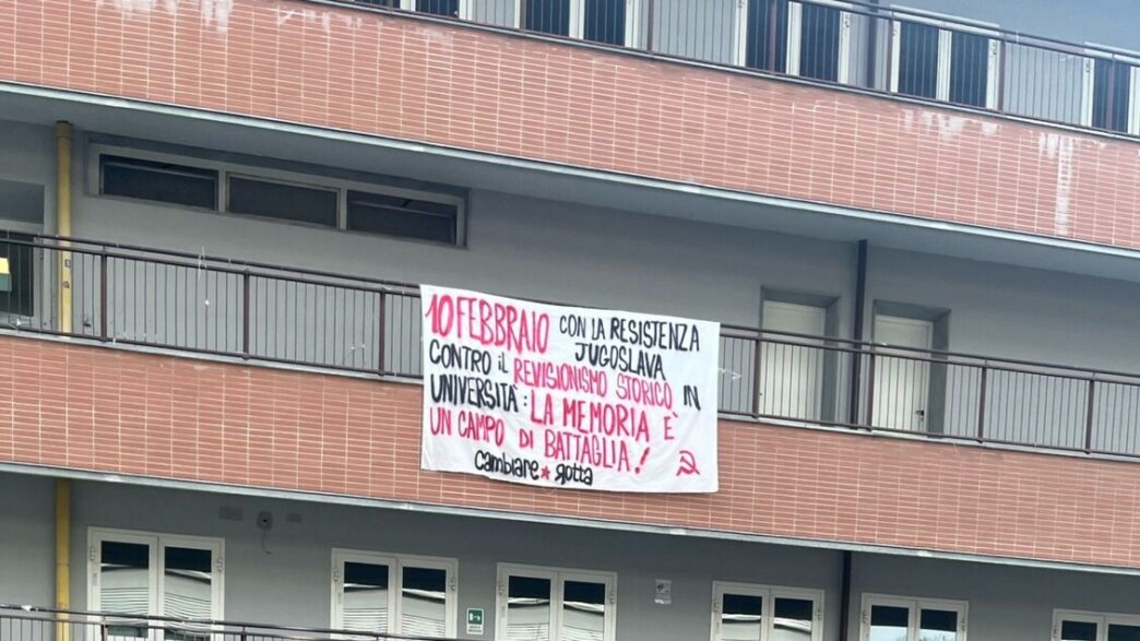 Striscione controverso a Torino: tensioni sulla memoria storica nel Giorno del Ricordo