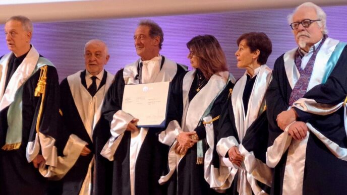 Vincenzo Lindon riceve il Master ad honorem: una celebrazione dell'arte e della cultura